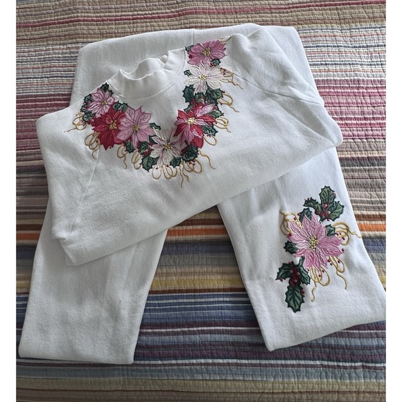 Fruit of the Loom Tops - VTG Retro 80s Christmas Poinsettia Women's Sweatsuit Puffy Paints Handmade